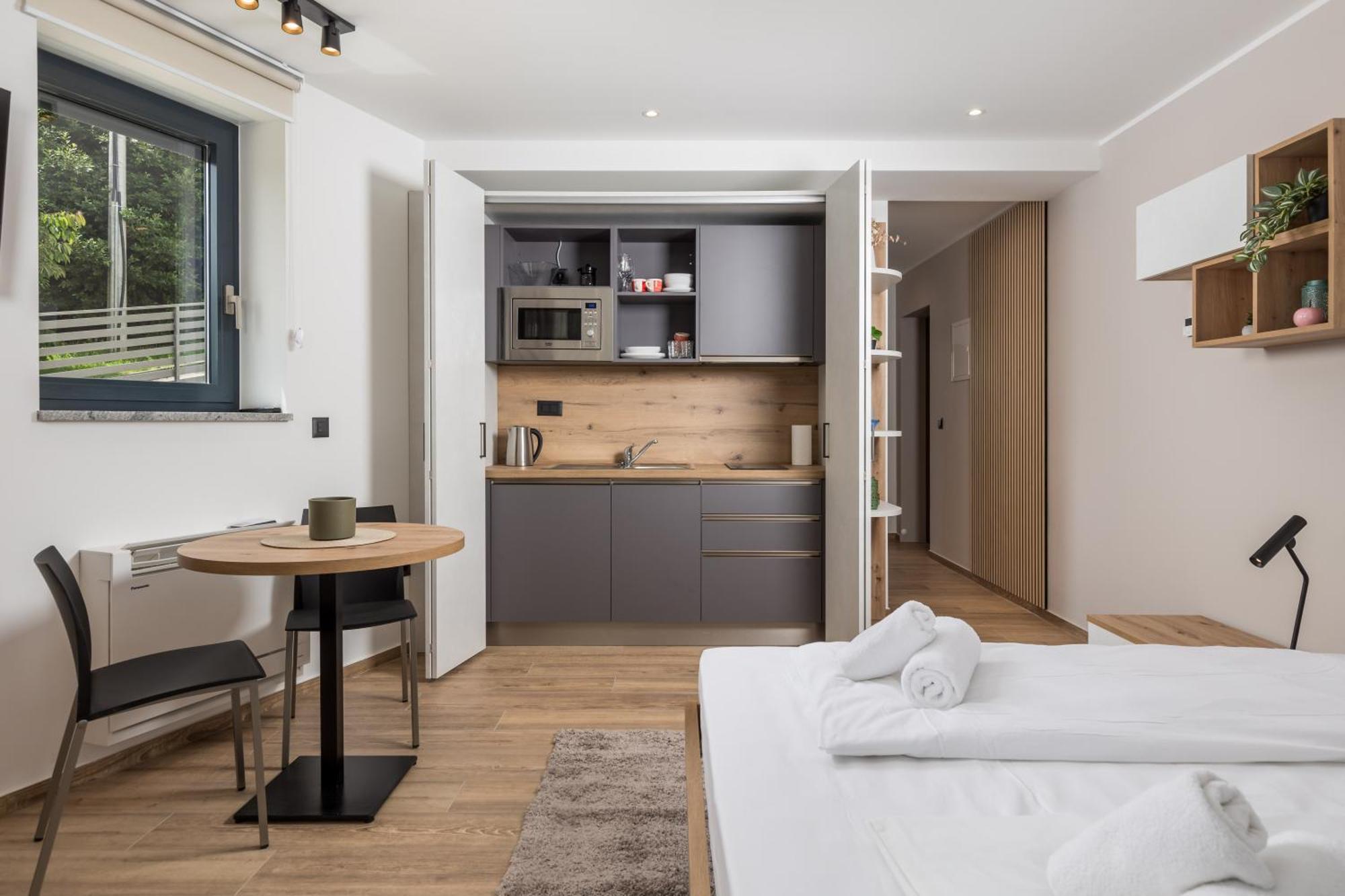 Belinda Apartments With Balcony Opatija Exteriör bild