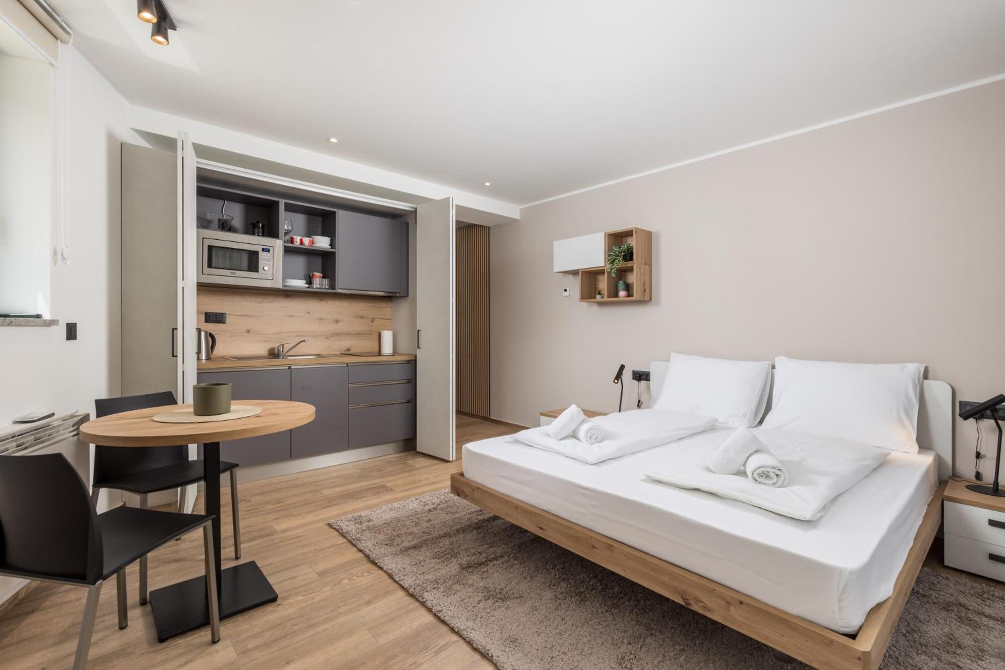 Belinda Apartments With Balcony Opatija Exteriör bild