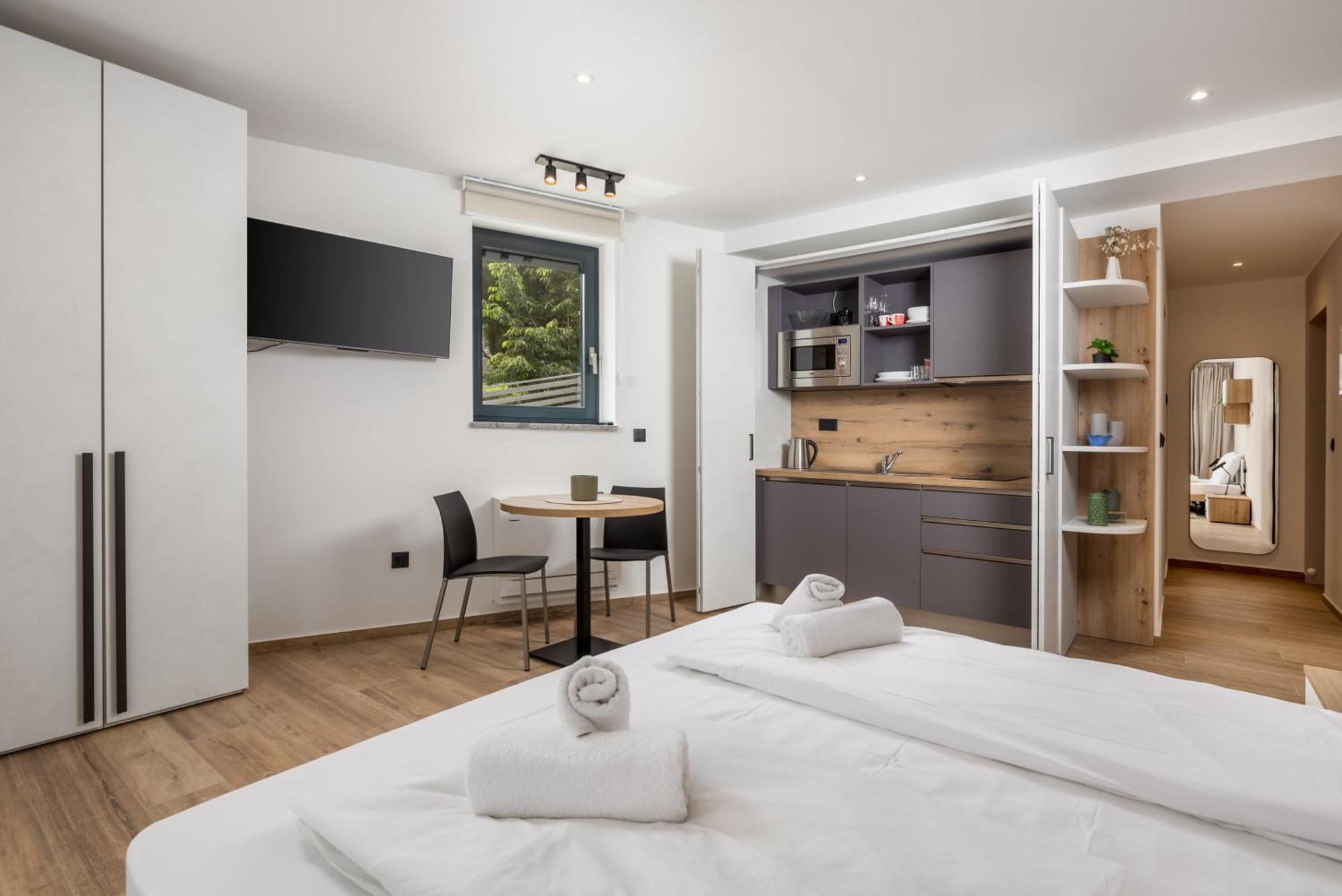 Belinda Apartments With Balcony Opatija Exteriör bild