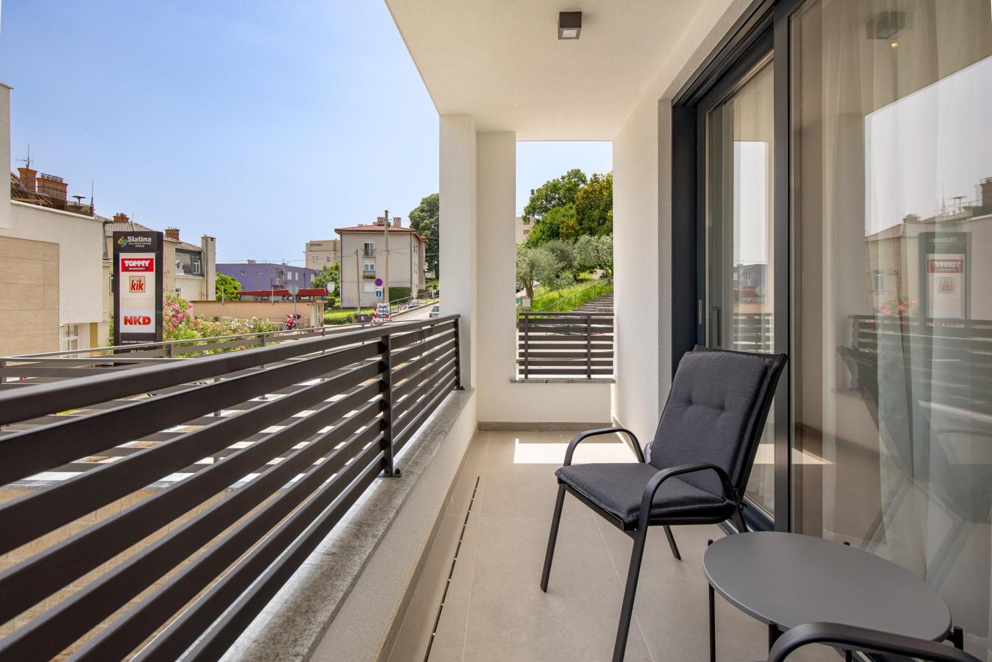 Belinda Apartments With Balcony Opatija Exteriör bild