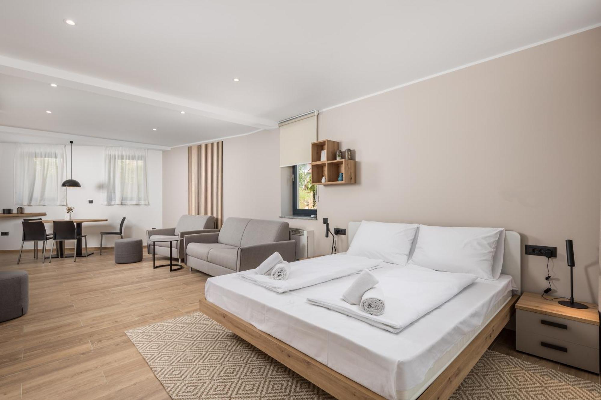 Belinda Apartments With Balcony Opatija Exteriör bild