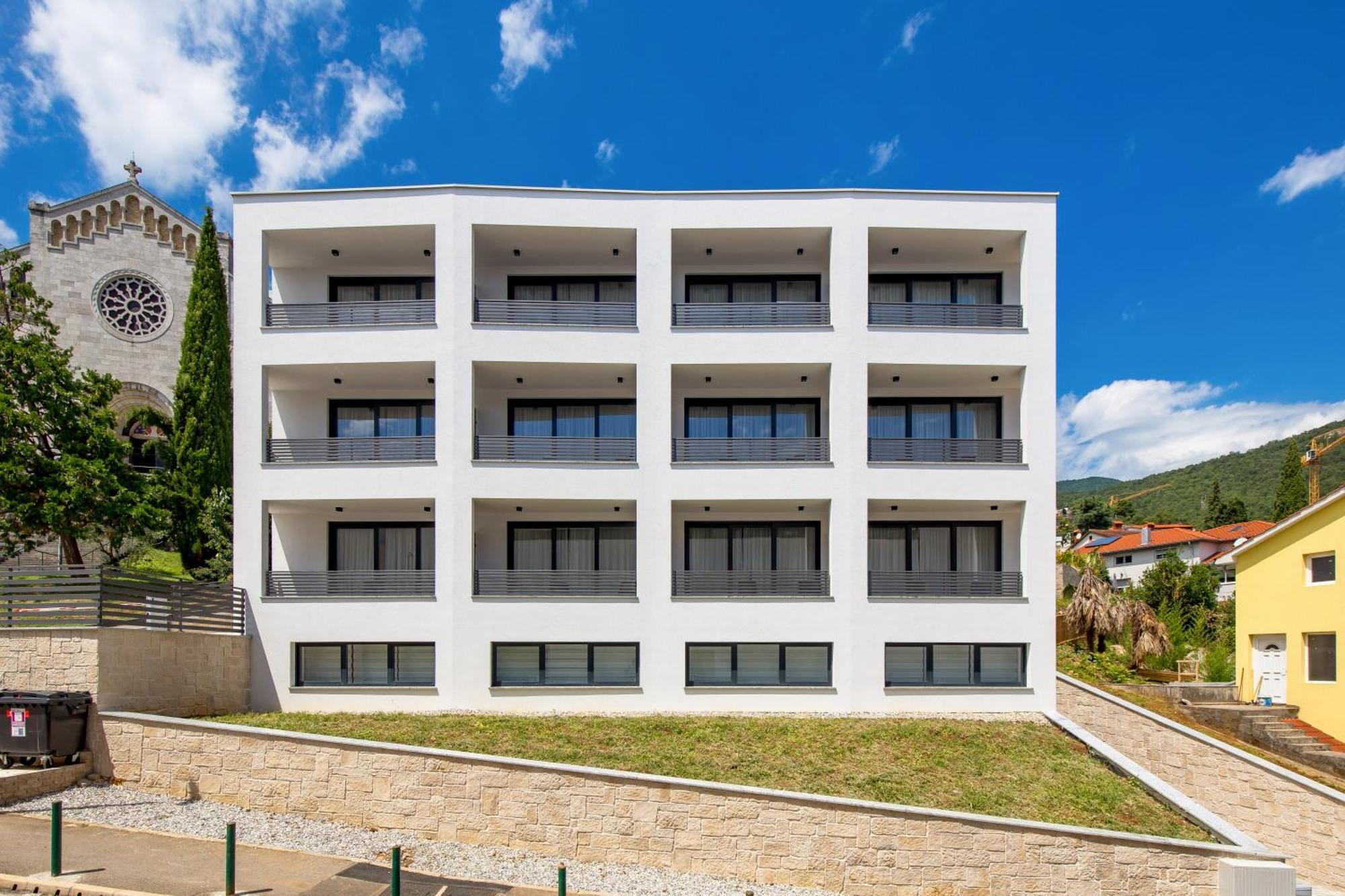 Belinda Apartments With Balcony Opatija Exteriör bild